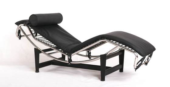 Sillón de cuero real de los muebles de la reproducción, salón moderno bajo de la calesa del hierro interior